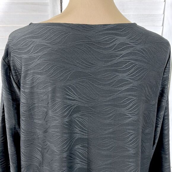 Chico’s Easywear Top Size 2 (12) Gray Textured Fabric - Picture 10 of 15